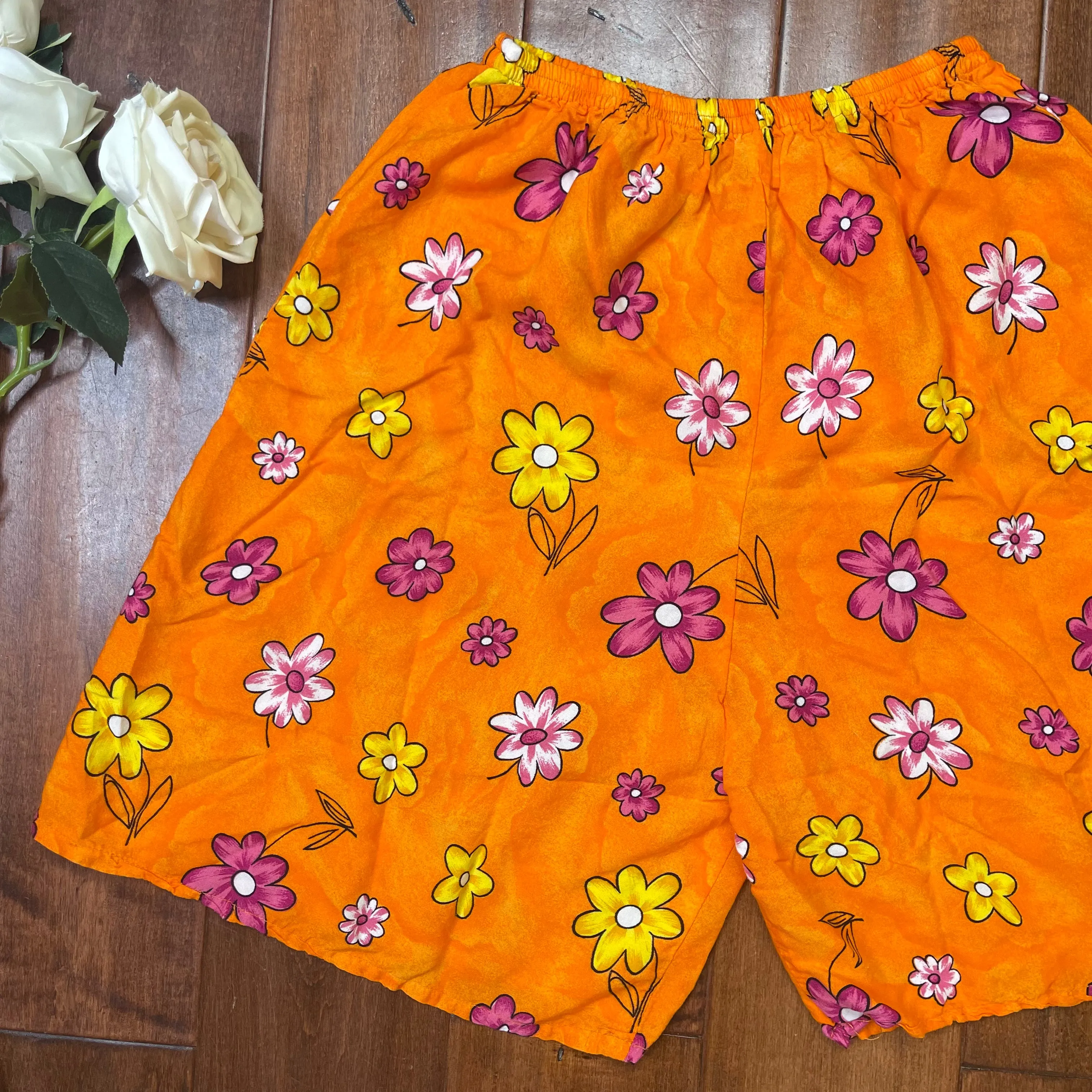VINTAGE FLORAL COMFY SUMMER SHORTS